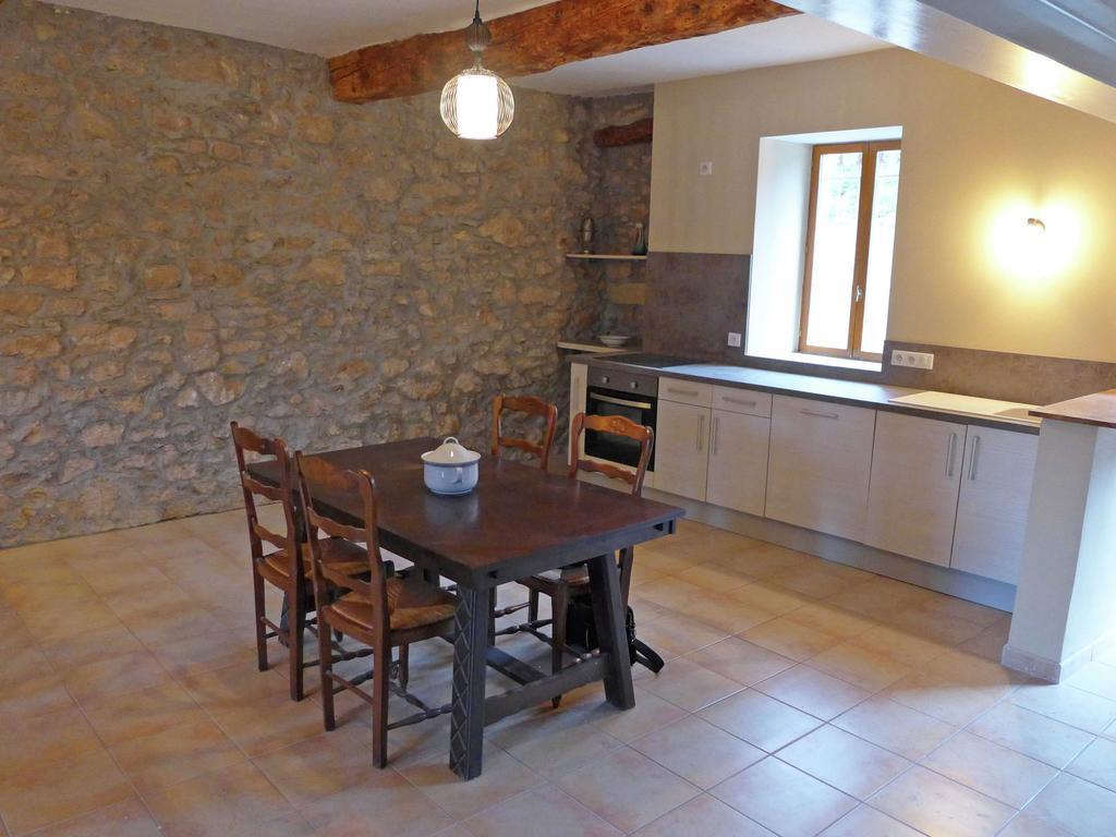 Cosy Holiday Home With Swimming Pool Montbrun-des-Corbières Kamer foto