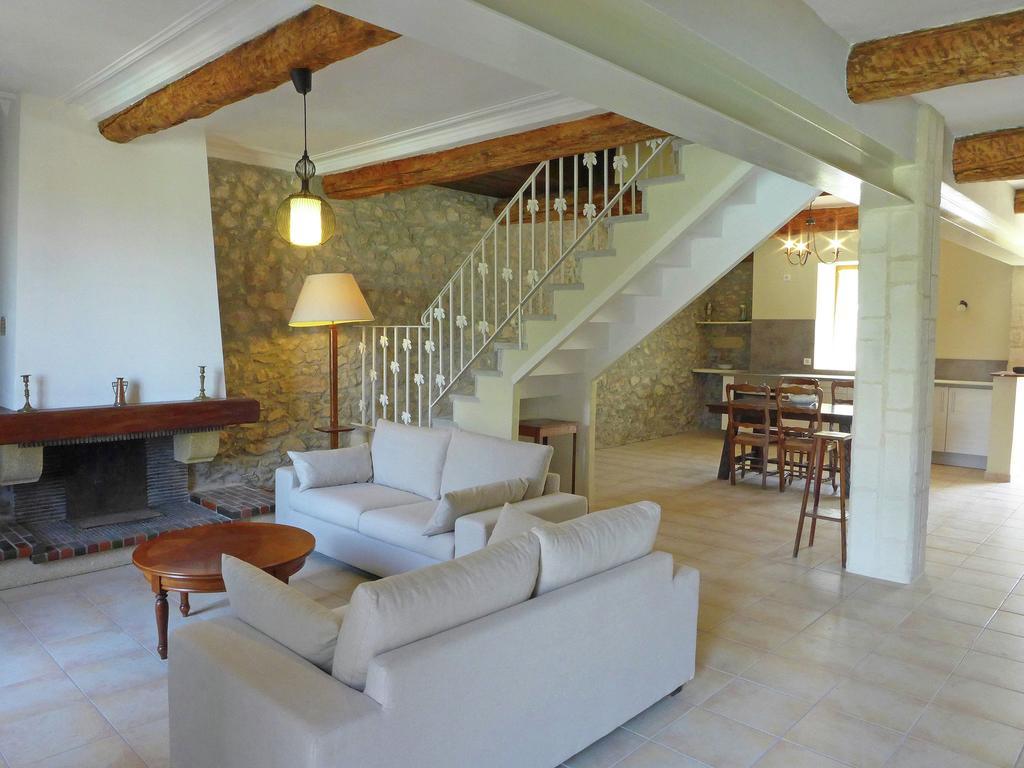 Cosy Holiday Home With Swimming Pool Montbrun-des-Corbières Kamer foto